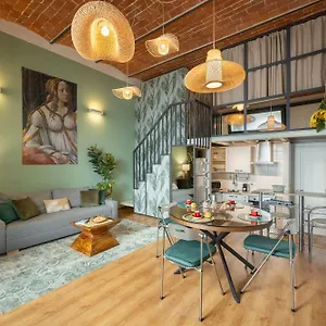 Via Cimabue 8b - Charming - Metropolitan Loft In - 20 Minute Walk To Center - Excellent Base For Exploring - Less Than 5 Minute Walk To The Supermarket - Amazing Bakery On The Corner Appartamento Firenze