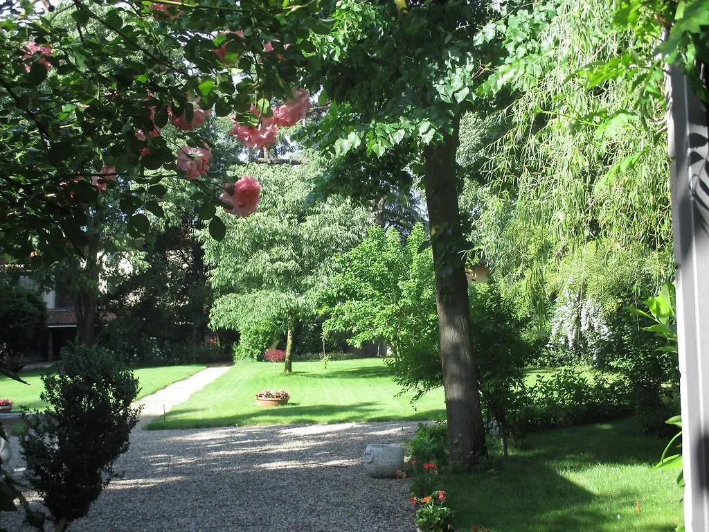 Villa Cantoni Gropello Cairoli Gasthuis